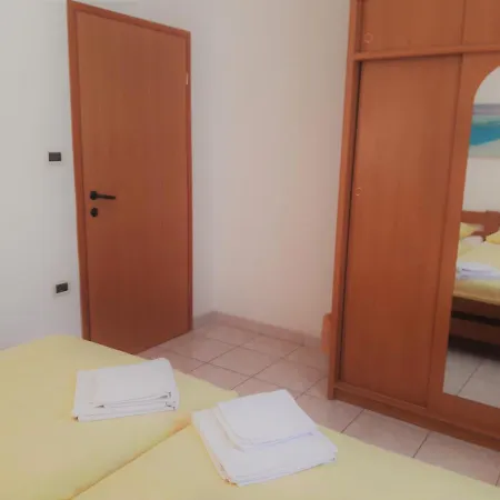 Barbara Gregovica 풀라